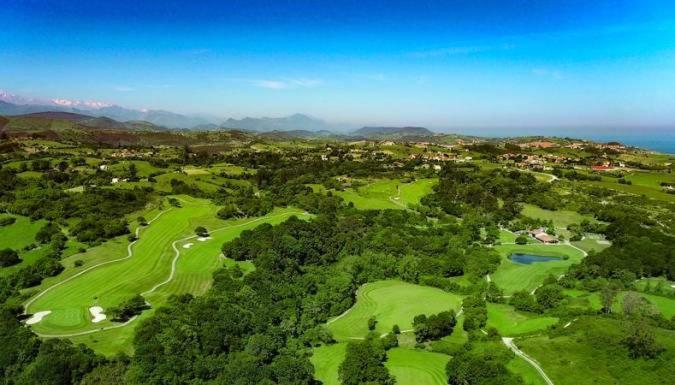 Alto Santiago Alojamiento Con Parking 산비센테데라바케라 외부 사진